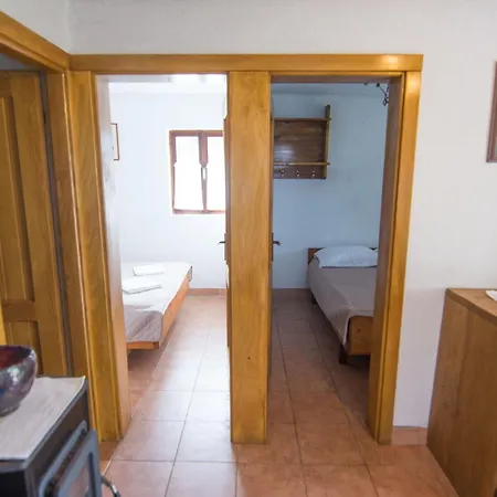 House Mate Prázdninový dům Pašman