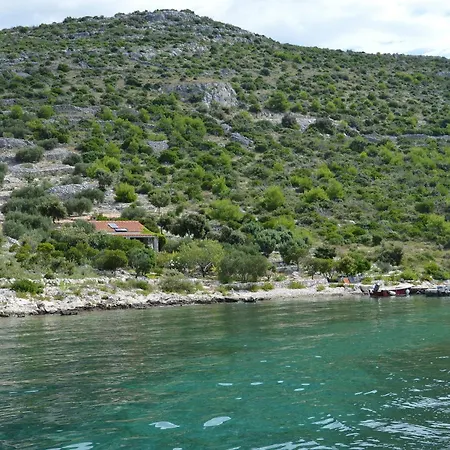 House Mate * Pašman