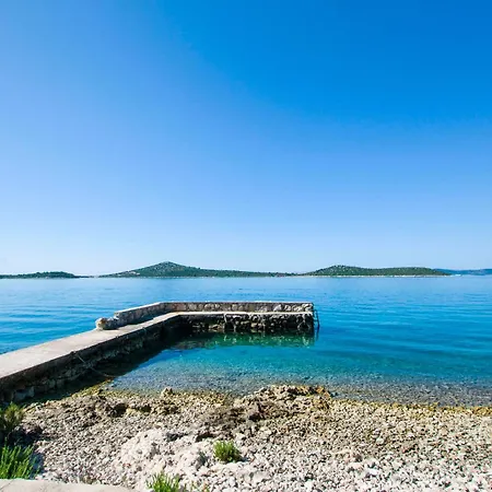 House Mate Prázdninový dům Pašman