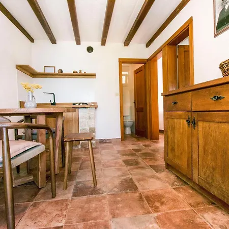 House Mate Feriehus Pašman