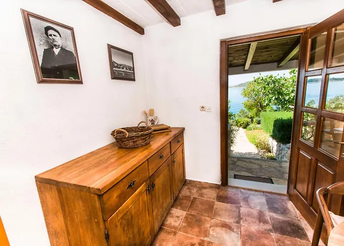 Сasa de vacaciones House Mate Pašman